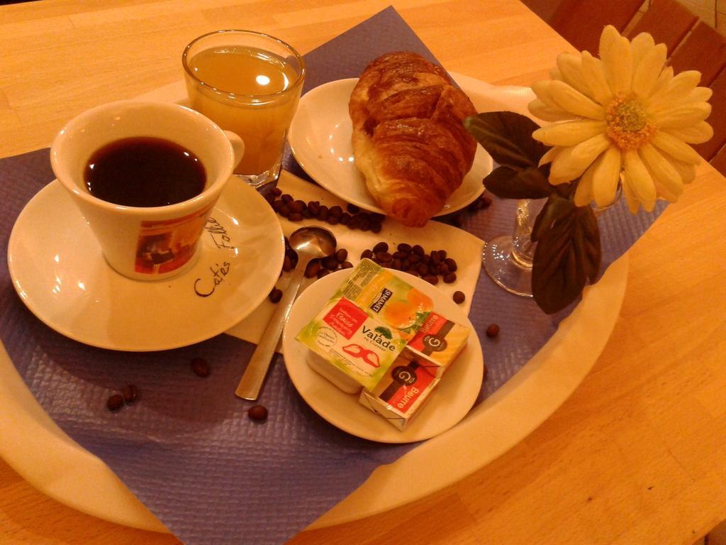 Hotel D'Alsace 빌뢰르반 외부 사진