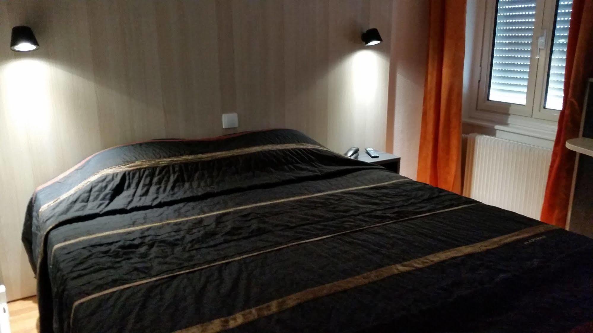 Hotel D'Alsace 빌뢰르반 외부 사진