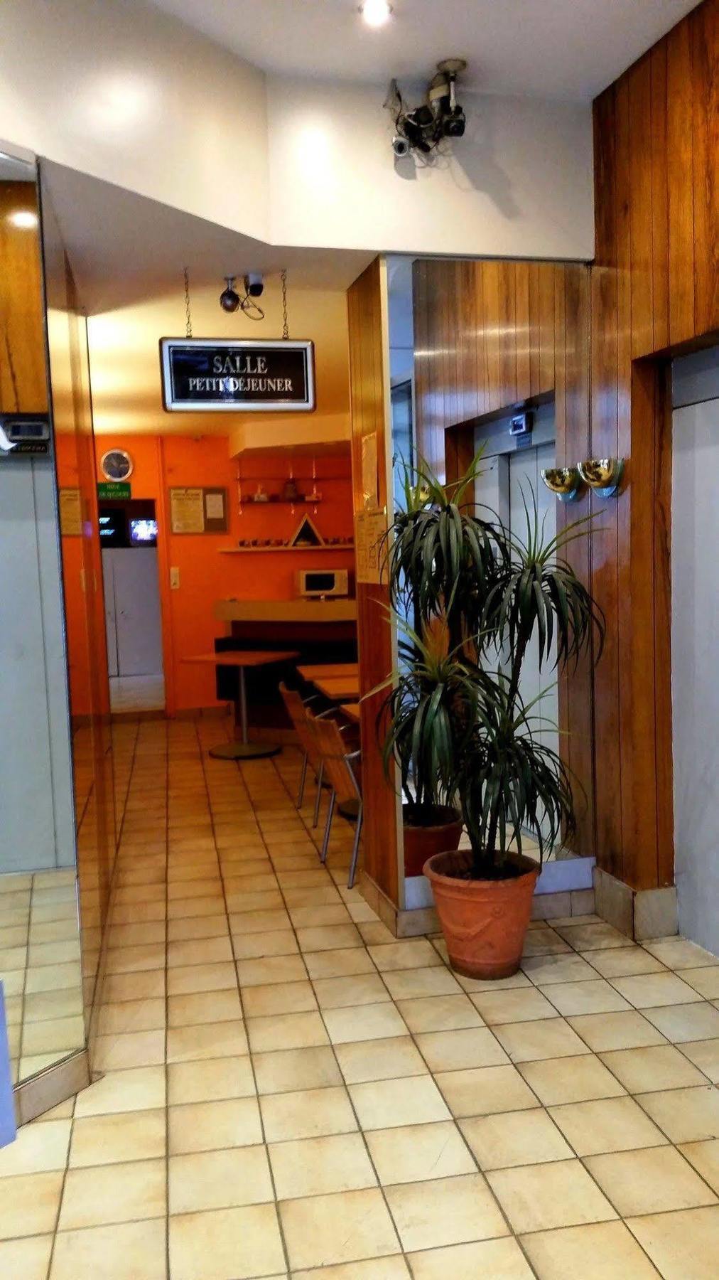 Hotel D'Alsace 빌뢰르반 외부 사진
